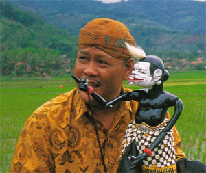 Mengenang Sosok Maestro Dalang Wayang Golek Jawa Barat H.Asep Sunandar Sunarya 
