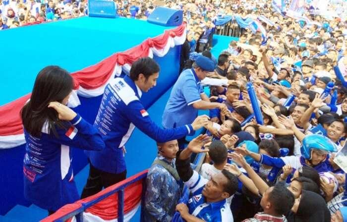 Kampanye Demokrat di Bandung meriah