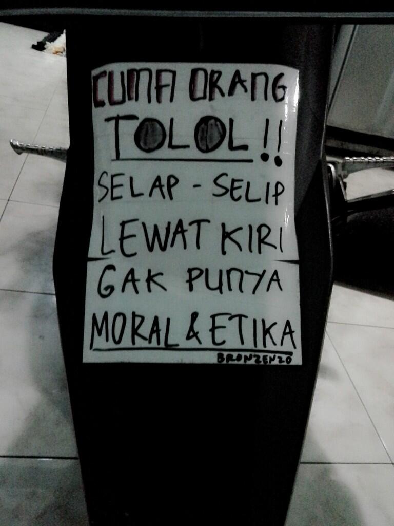 (PENTING)DILARANG MENDAHULUI DARI SEBELAH KIRI!