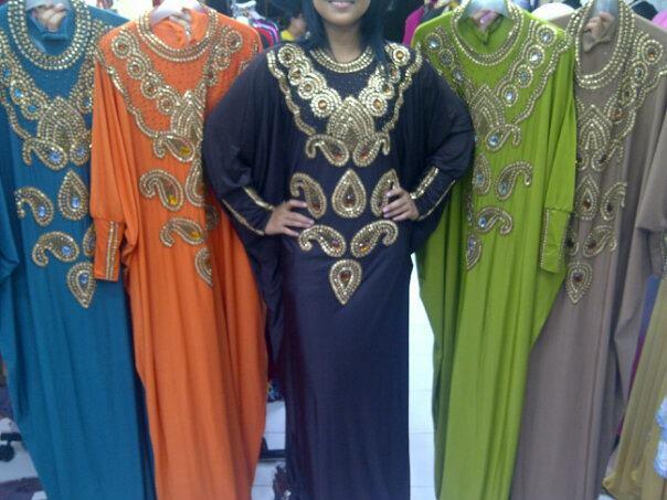 Dress Pesta Kaftan Victoria