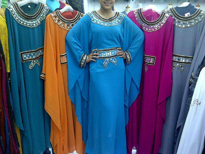 Dress Pesta Kaftan Olivia