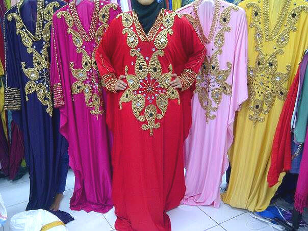 Dress Pesta Kaftan Romaine