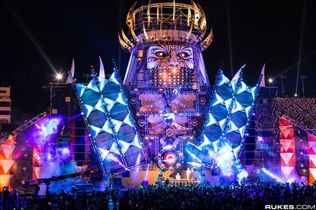 Desain Panggung Pertunjukan Yang Anti Mainstream - Future Stage Design