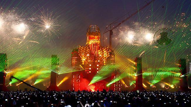 Desain Panggung Pertunjukan Yang Anti Mainstream - Future Stage Design