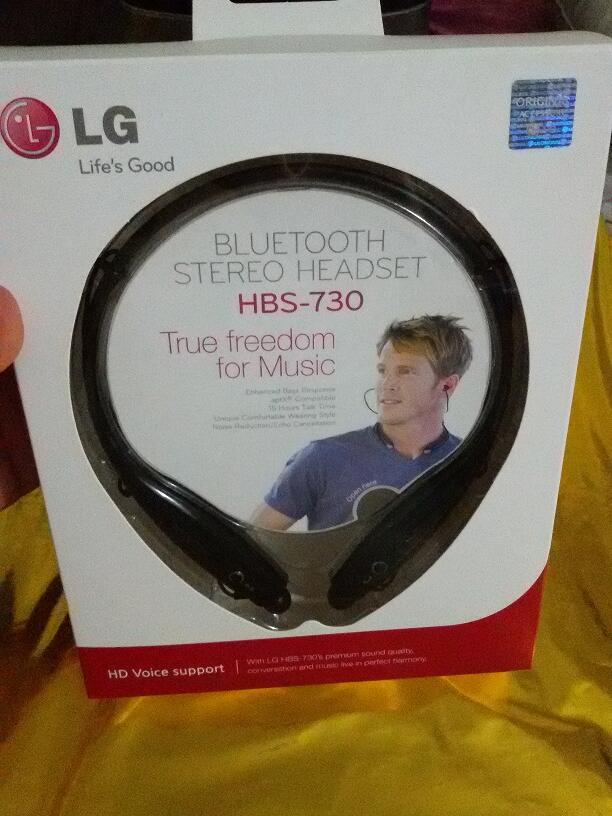 Jual Bluetooh Stereo Merk LG HBS-730 Original Murah Hanya Rp 425,000