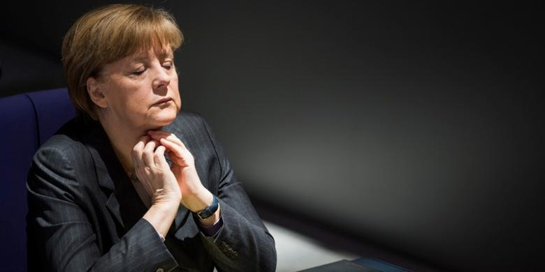 Putin Mengabarkan Penarikan Pasukannya ke Merkel