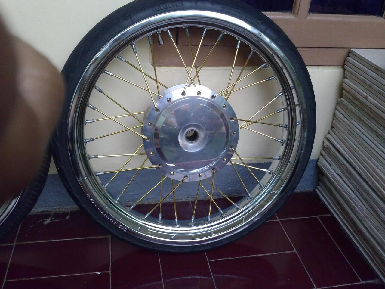 velg 17 lebar 2.50 (hellaflush) matic honda beat scoopy vario spacy BU hanya hari ini