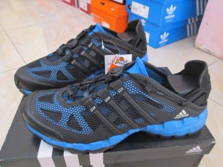 Cari Sepatu Adidas Outdoor , Gunung , Traveling , Original Murah | KASKUS