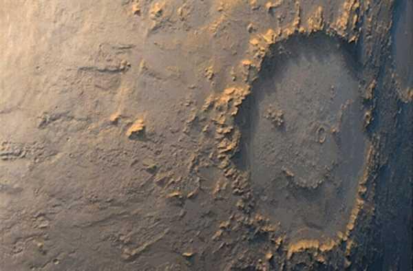 10 Pareidolia dan Ilusi Teraneh di Planet Mars