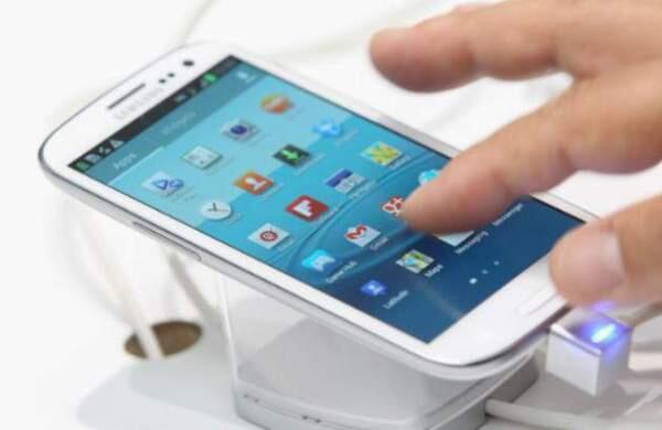 Samsung Galaxy S4 zoom SM-C1010