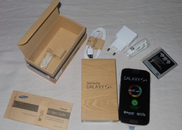 Samsung Galaxy S4 zoom SM-C1010