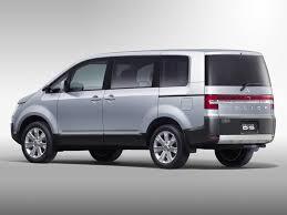 (cucunya mitsu L300)Mitsubishi Delica D:5 siap tantang MPV lokal