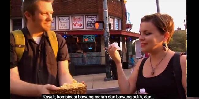 Wajah Bule kalo lagi makan Durian