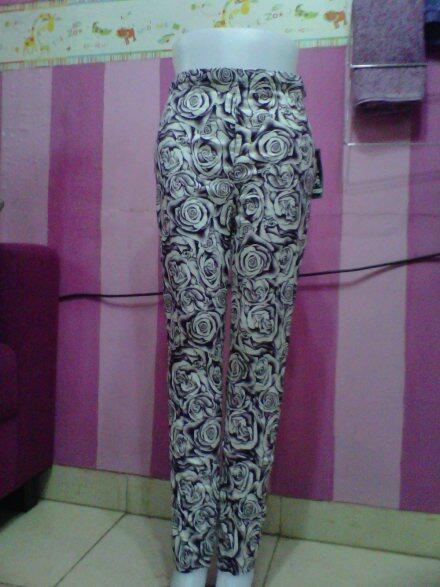 Celana Katun Motif