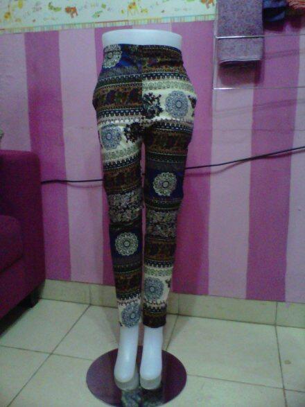Celana Katun Motif