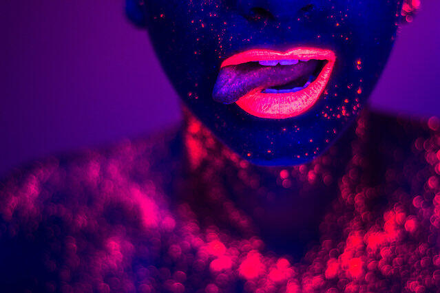 Foto Keren &quot;Electric Neon Photography&quot; by Hid Saib Neto 