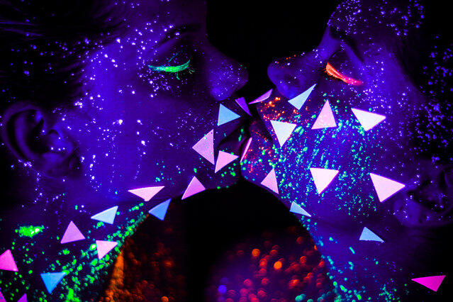 Foto Keren &quot;Electric Neon Photography&quot; by Hid Saib Neto 