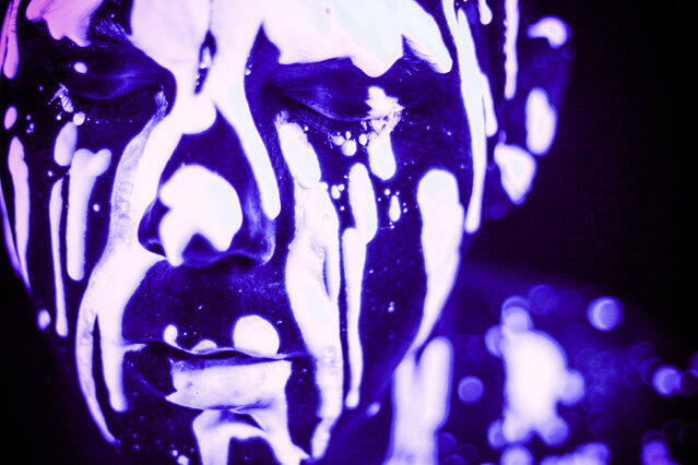 Foto Keren &quot;Electric Neon Photography&quot; by Hid Saib Neto 