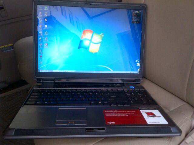 Terjual Laptop Fujitsu Core2 Layar Lebar KASKUS