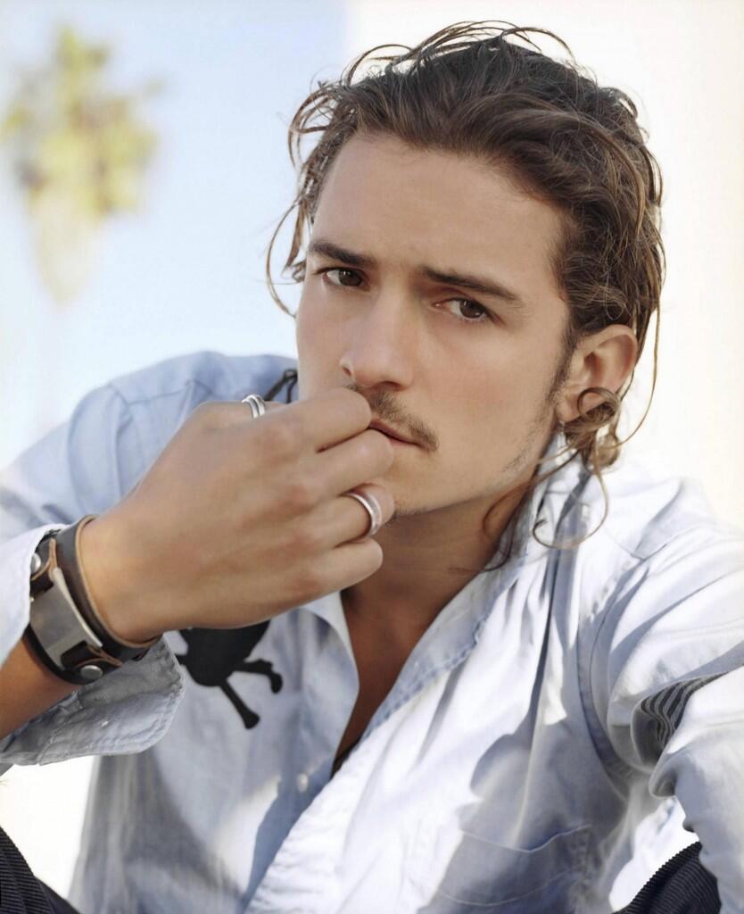 Aktor hollywood yg super ganteng menurut agan ini