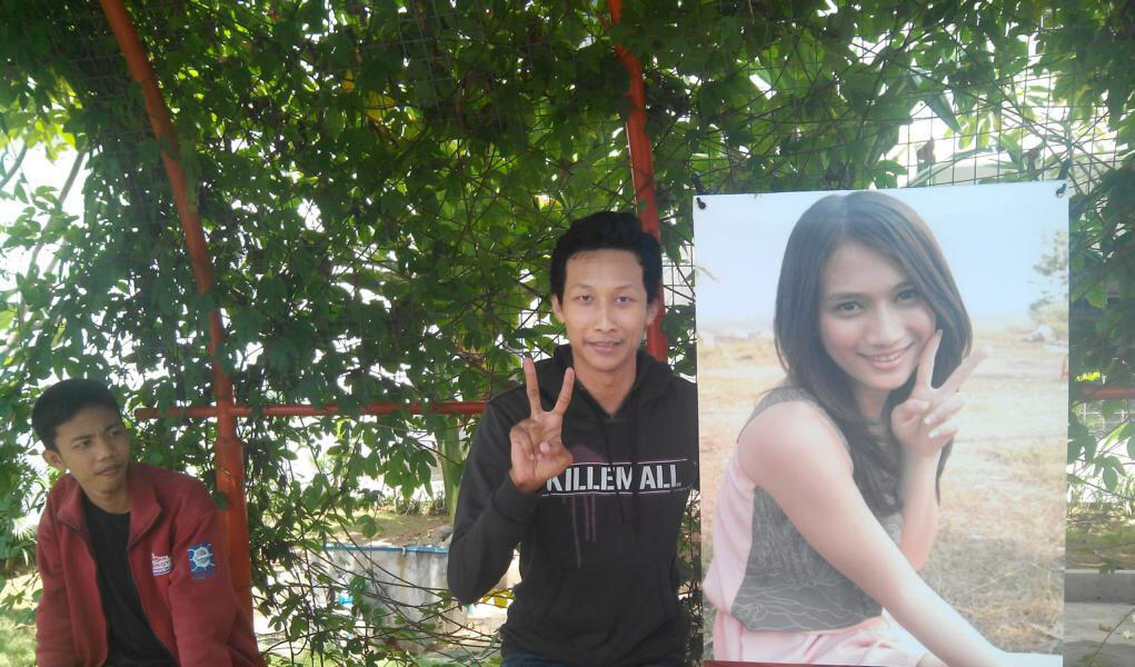 &#91;NGAKAK&#93; Aksi Fans MELODI JKT 48 YANG BERLEBIHAN