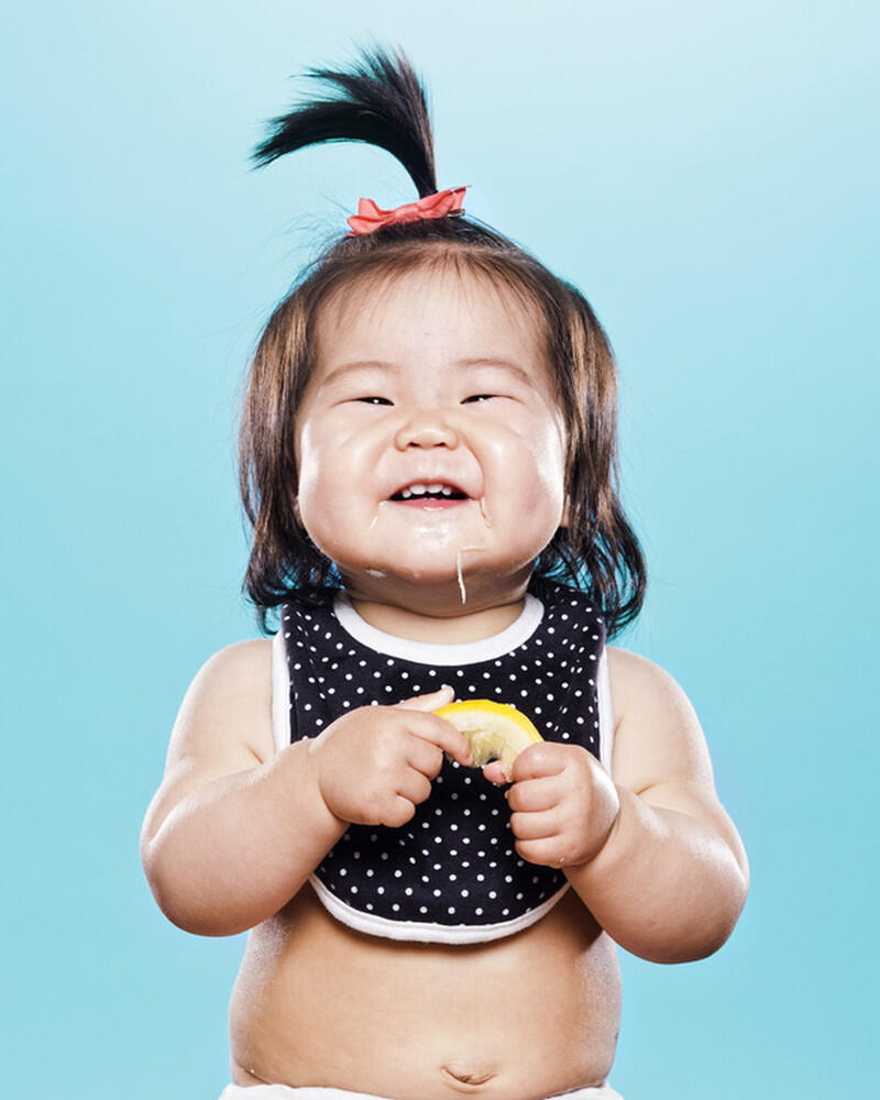 Bayi dan Sepotong Lemon, Oh Lucunya ! ( Berharap Repost dan bisa jadi HT )