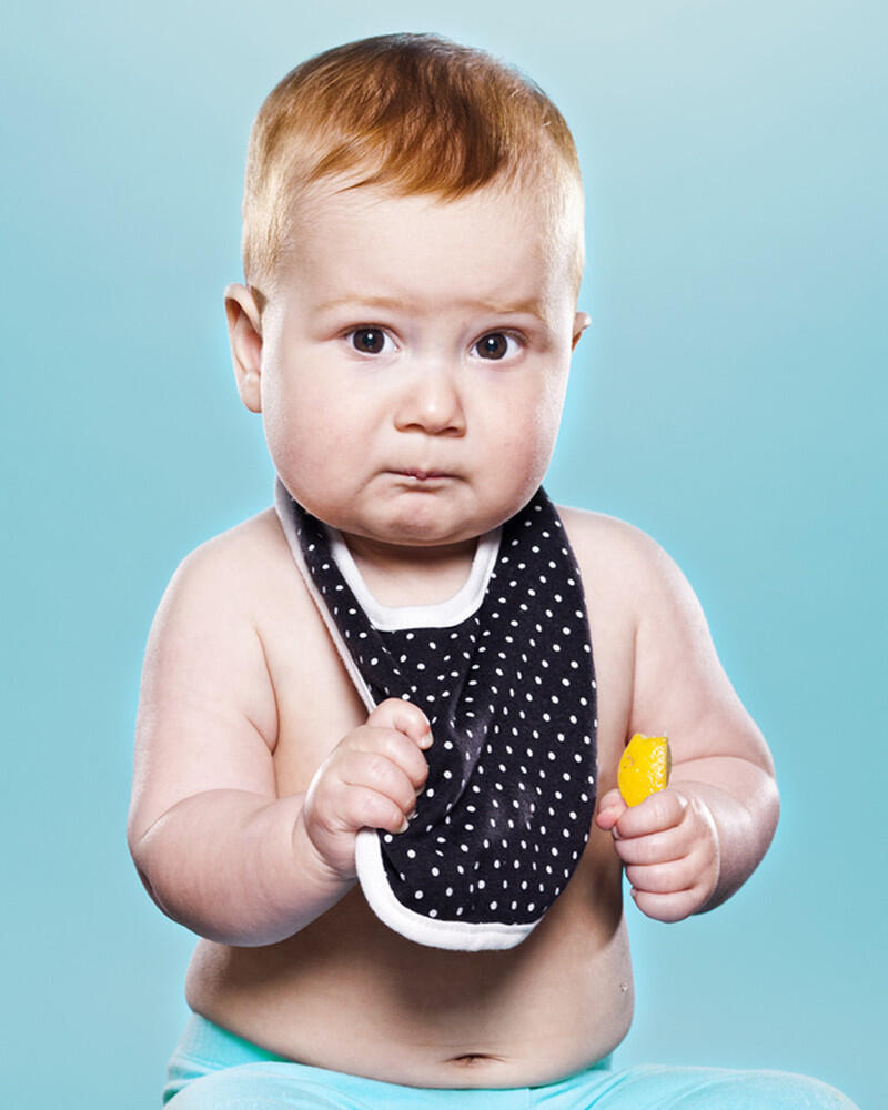 Bayi dan Sepotong Lemon, Oh Lucunya ! ( Berharap Repost dan bisa jadi HT )