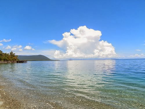 7 Tempat Wisata Pantai Paling Indah, Unik dan Eksotis di Indonesia