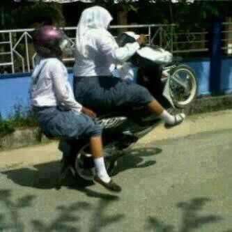 Lolos ke DPR, Moreno ingin berantas pembalap liar &amp; cabe-cabean !!!