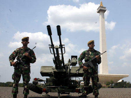 Pro Kontra Monas Mau Mandi Oleh Asing