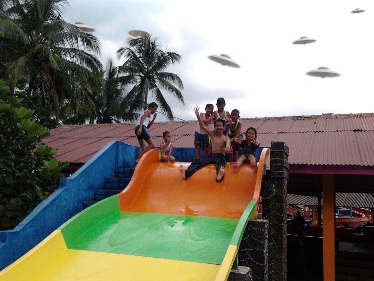 Monas, ada UFO?