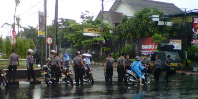 Pulang Kampanye, Massa PDI-P Diserang Kelompok Berjaket Hitam