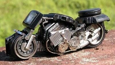 Desain Motor yang Terbuat dari Jam Tangan Bekas 