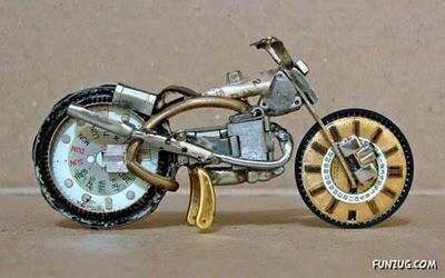 Desain Motor yang Terbuat dari Jam Tangan Bekas 