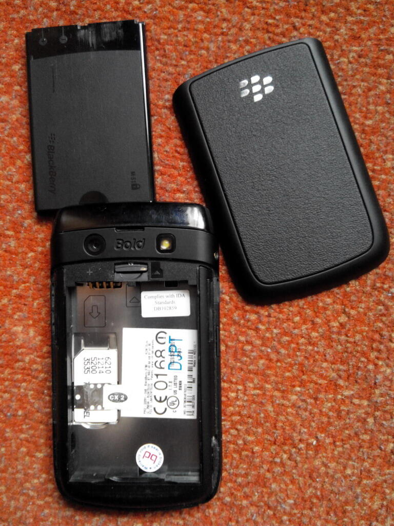 WTS : PAHE 2nd MULUS!! LG L7 (P705) & Blackberry Onyx 2 (9780)