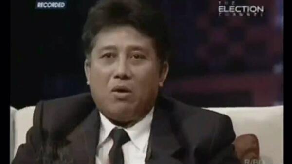 Mengenal pilot legendaris indonesia Capt.Abdul Roza