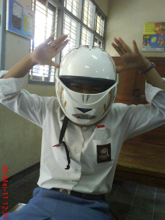 fkata selamanya ini, ternyata power ranger putih seorang wanita...