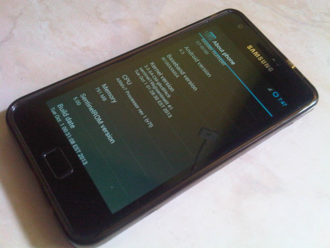 Android Samsung Galaxy GT-I9100 S2 SII Jellybean BBM Bandung