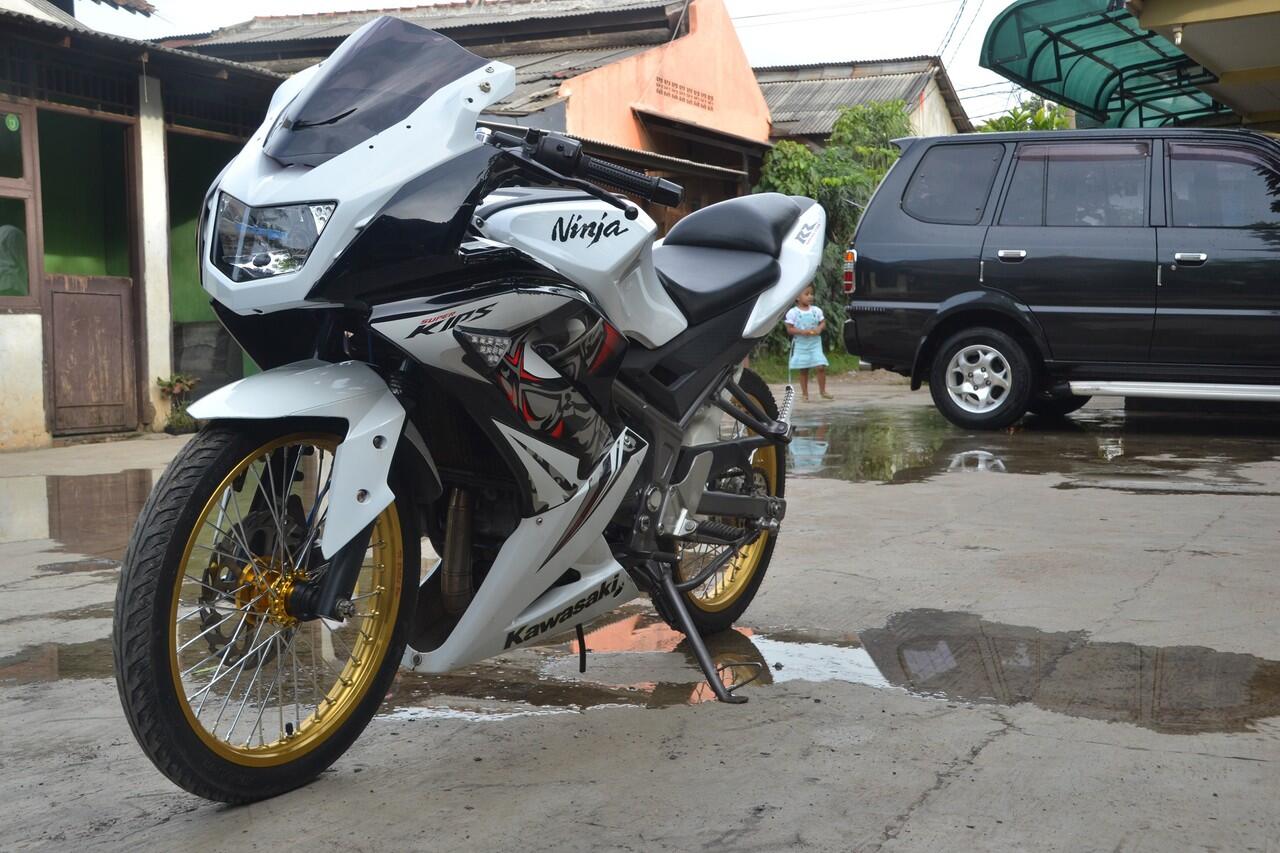 Terjual JUAL OVER KREDIT KAWASAKI NINJA RR SE PUTIH 2013 KASKUS