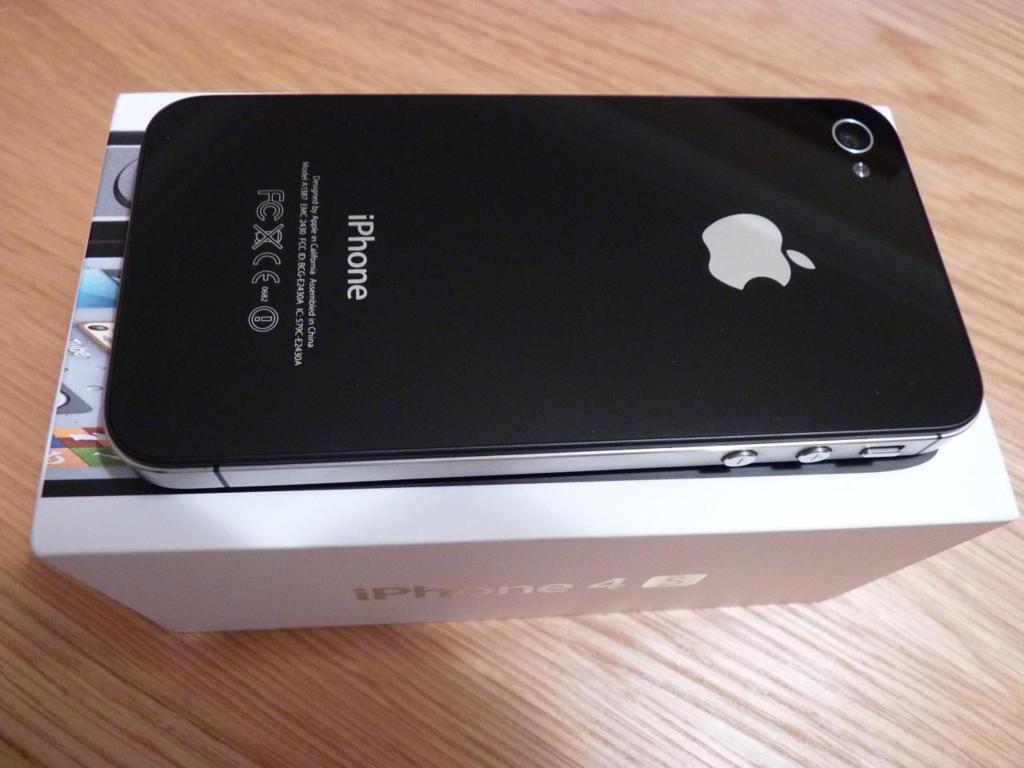 Jual Iphone 4G 32G FU Mulus (Semarang) Black