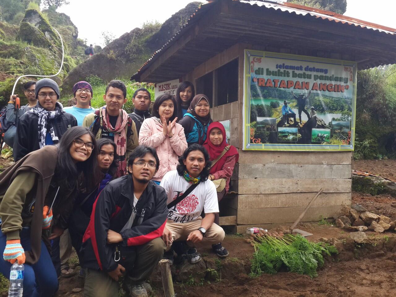 Menikmati Alam Dieng Ala Backpacker