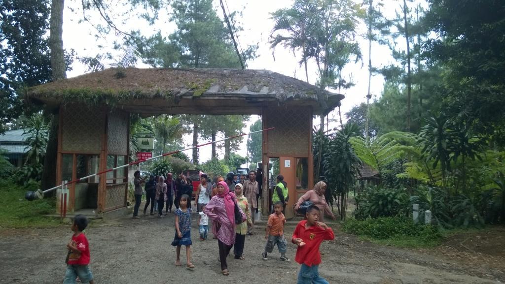 Catatan Perjalanan ke Situ Gunung (Taman Nasional Gunung Gede Pangrango) 