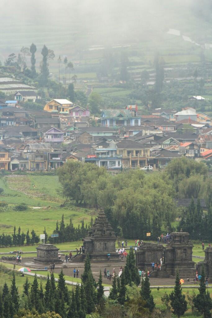 Menikmati Alam Dieng Ala Backpacker