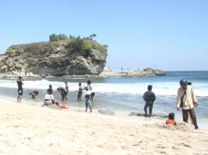 Ini Dia 15 Pantai Elok di Sepanjang Perairan Pacitan