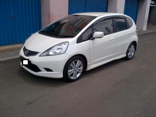 mending Honda Jazz atau chevrolet Spark gan?