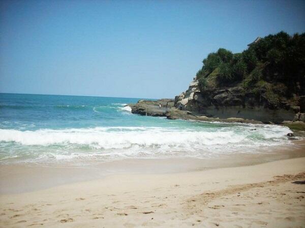 Liburan Ke Pantai Ternyata Banyak Khasiatnya!