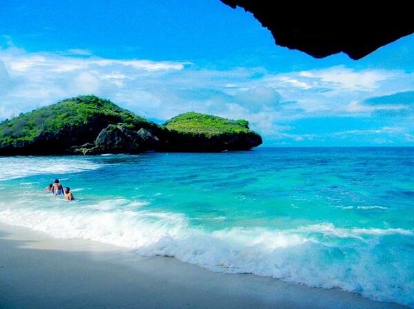 Liburan Ke Pantai Ternyata Banyak Khasiatnya!