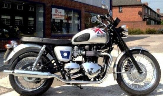 Walau Mahal, Triumph Diamond Jubilee Laris Manis di Indonesia