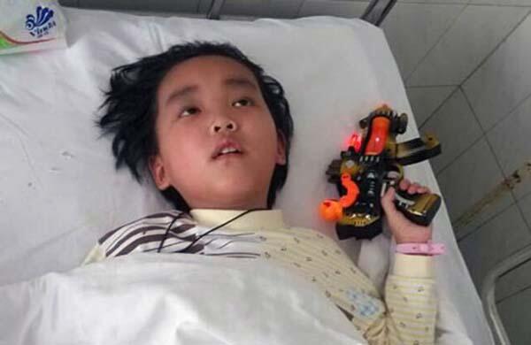 Kisah Menyedihkan, Anak Ini Rela Mati Duluan Demi Ibunya 
