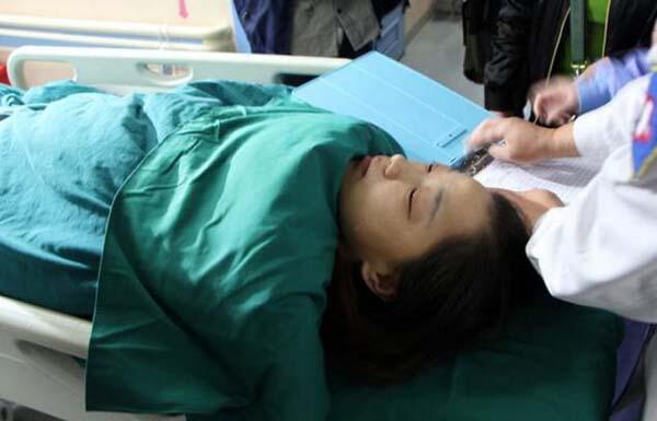 Kisah Menyedihkan, Anak Ini Rela Mati Duluan Demi Ibunya 
